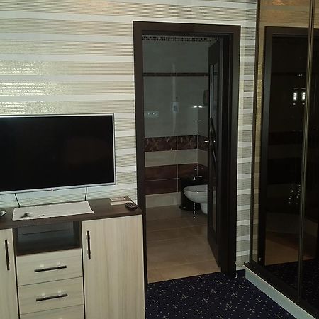 ברטיסלאבה Hotel Kotva מראה חיצוני תמונה