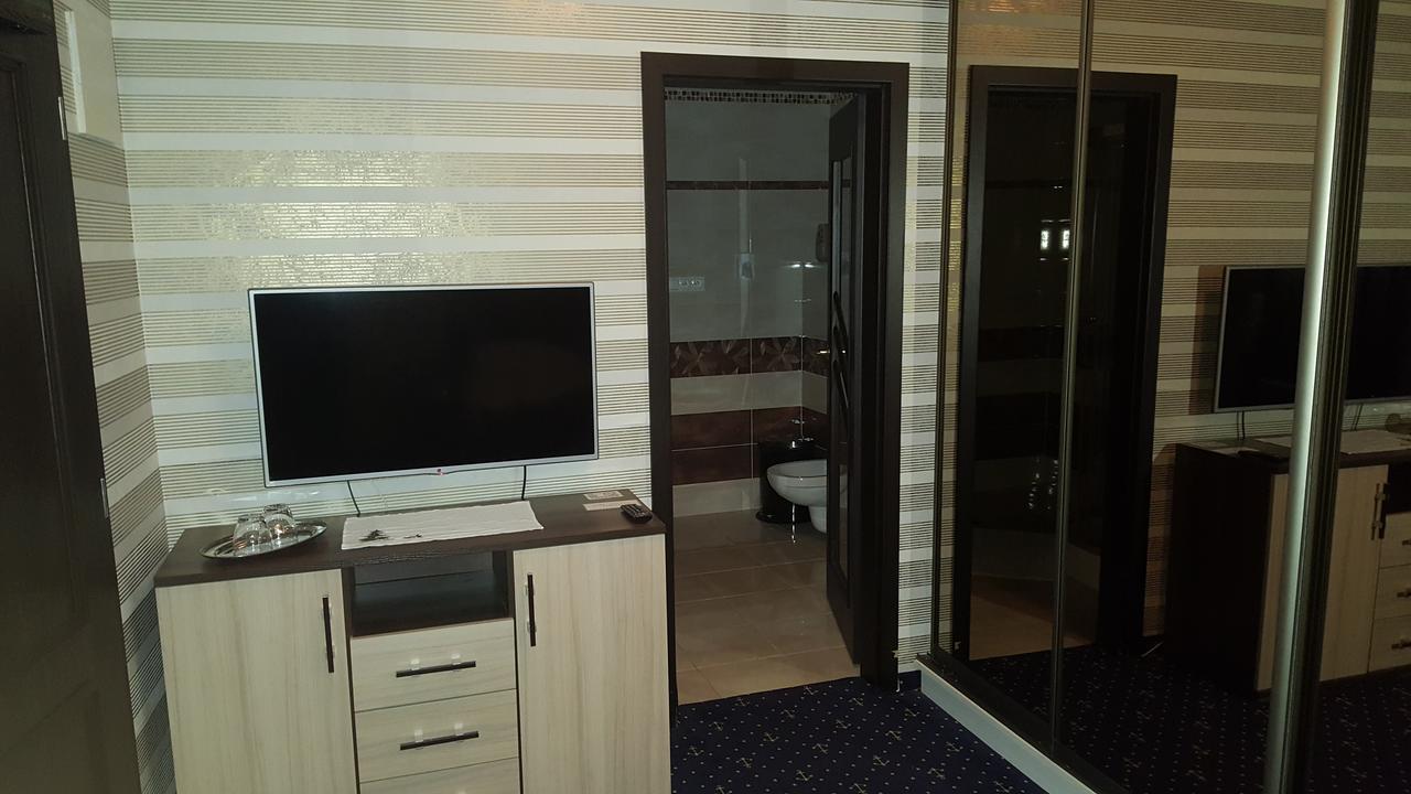 ברטיסלאבה Hotel Kotva מראה חיצוני תמונה